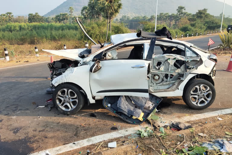 road accident at annavaram