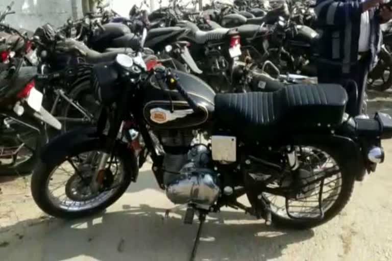 Jind Police has cut a challan of 26 thousand rupees for a bullet bike