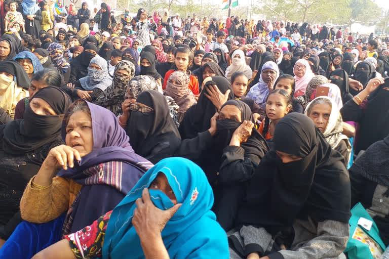 demonstration continue in clock tower since january 17