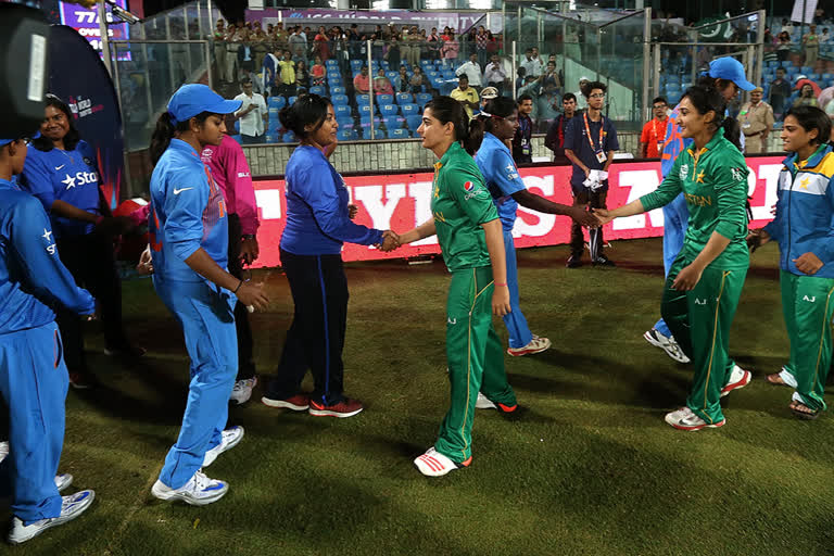 womens-t20-world-cup-warm-up-match-between-india-and-pakistan-abandoned-due-to-wet-outfield