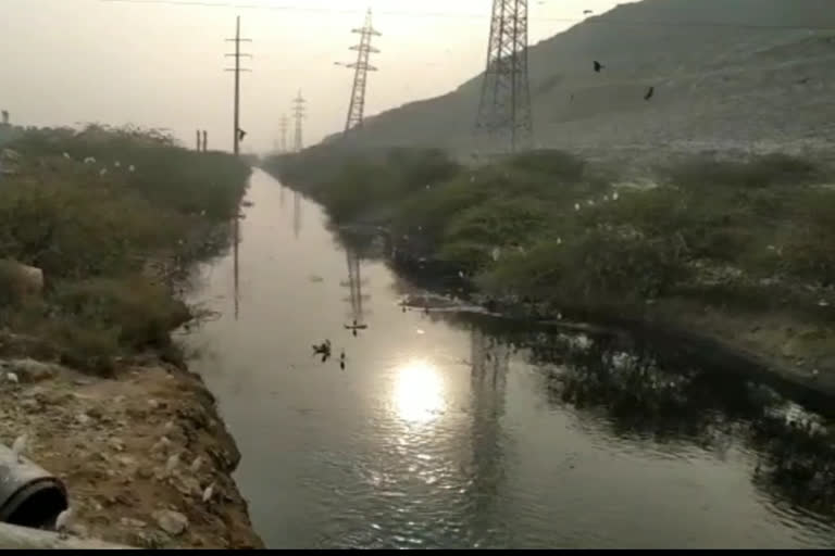 New Delhi: Three-year-old girl drowns in canal, body recovered