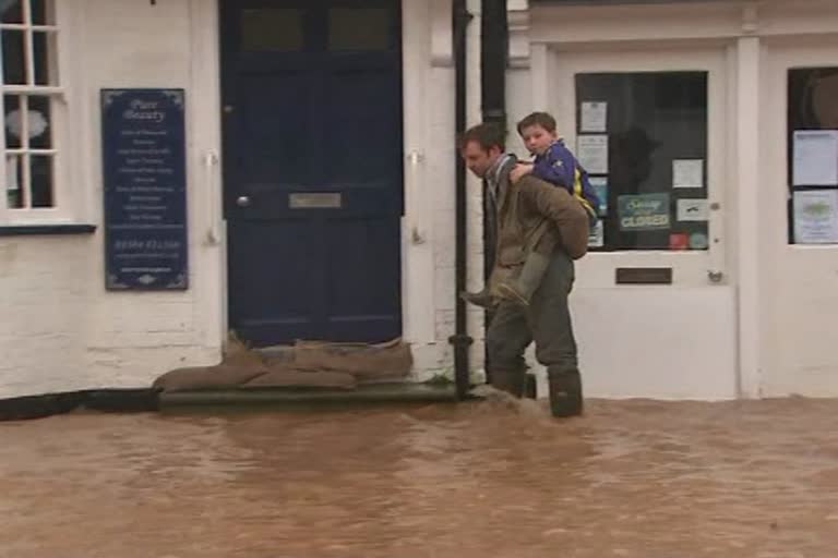 flood in west england