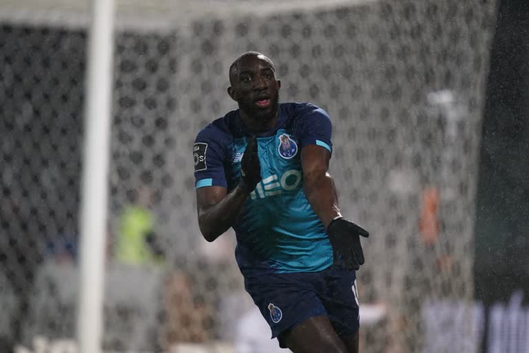 portos-moussa-marega-walks-off-pitch-after-alleged-racist-abuse