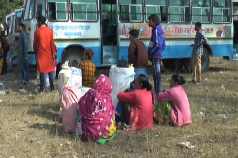 Facilities not available at Paonta Temporary Bus Stand