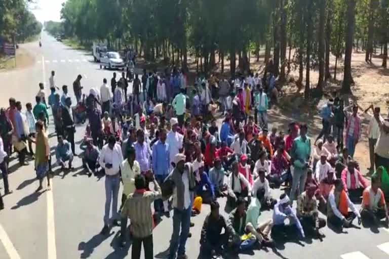 Farmers protest against government in kondagaon