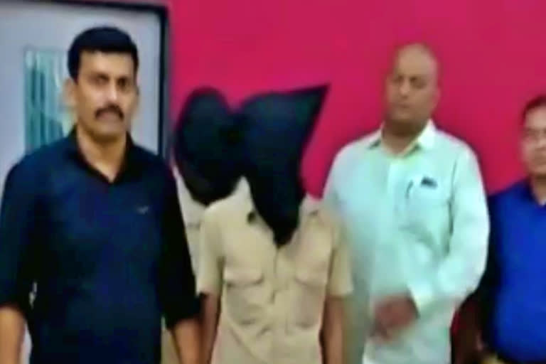 two-men-arrested-for-running-online-sex-racket-in-mumbai