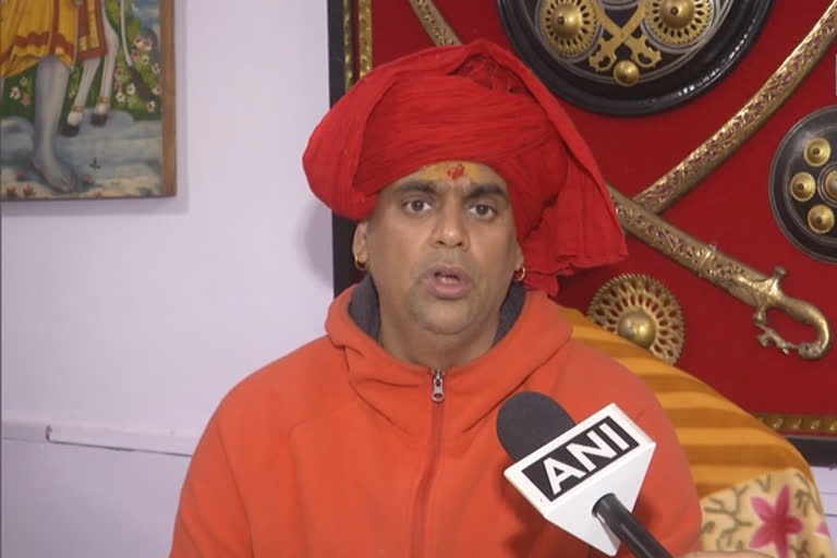 Eating non-veg food reason behind coronavirus, calamities: Swami Chakrapani