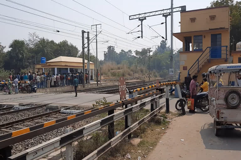 Birbhum rail gate controversy