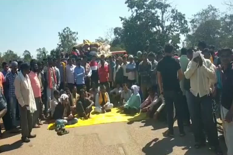 Farmers blocked the road in kanker