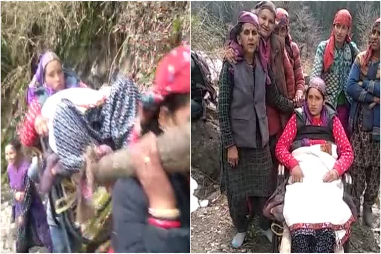 Villagers carry pregnant woman on chair for 18 km