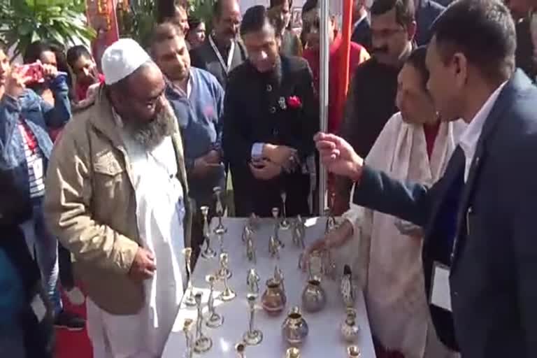 moradabad-brass-work-are-wonderful-masterpiece-says-governor-anandiben-patel