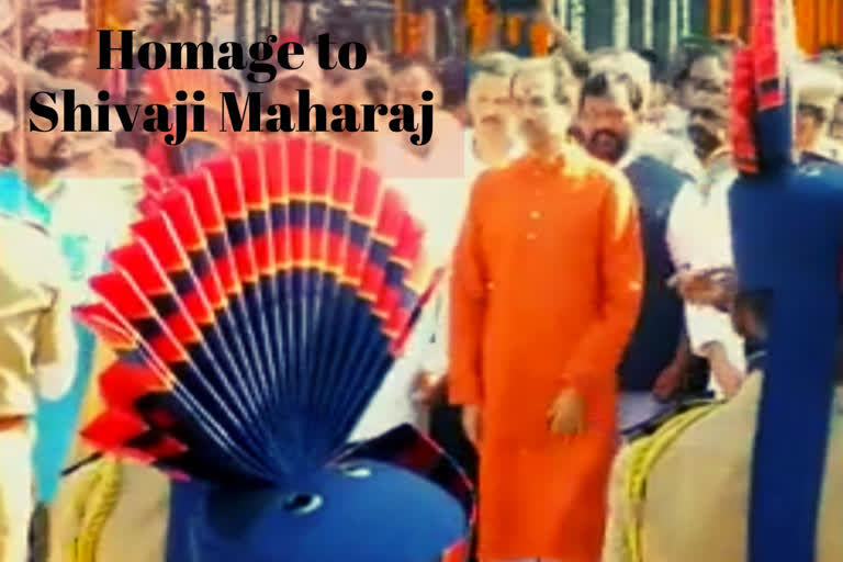 Maha CM pays homage to Shivaji Maharaj at Shivneri Fort