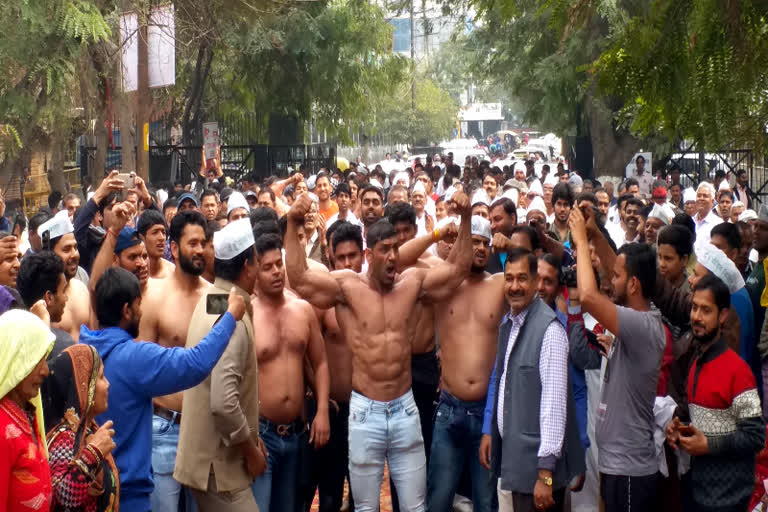 farmers nude protest