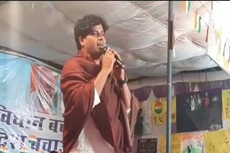 मोतीबाग में इमरान प्रतापगढ़ी,  Imran Pratapgarhi in Motibagh