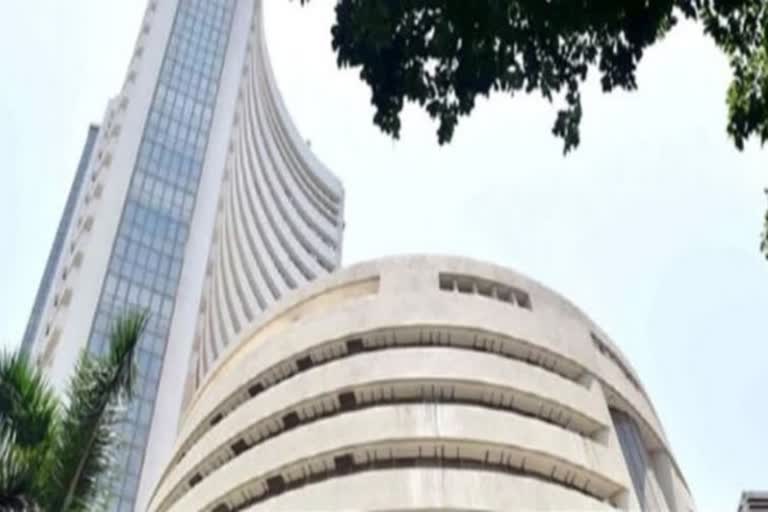 Sensex, Nifty start on a cautious note