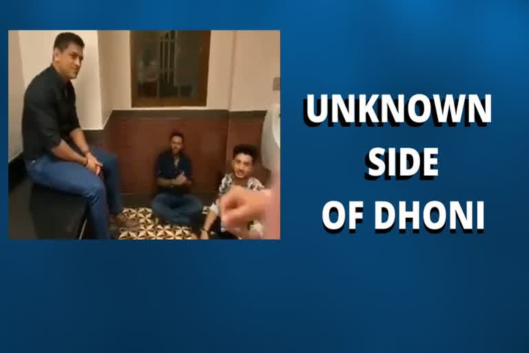 dhoni and parthiv sing bollywood number in toilet video goes viral