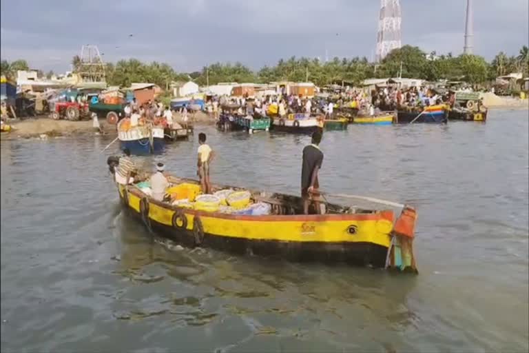 Ramanathapuram at katchatheevu lanka navy opened fire cause fisherman injured