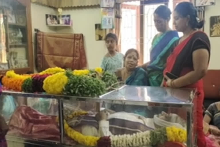 Famous Dhavil Artist Thiruvalaputhur DA Kaliyamoorthy Died at Mayiladuthurai