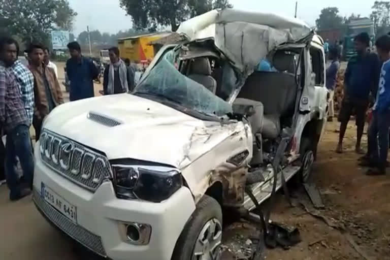 3 died in road accident in balrampur
