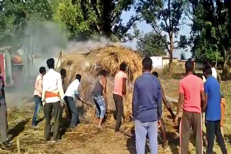 Fire in farmer barn in surajpur