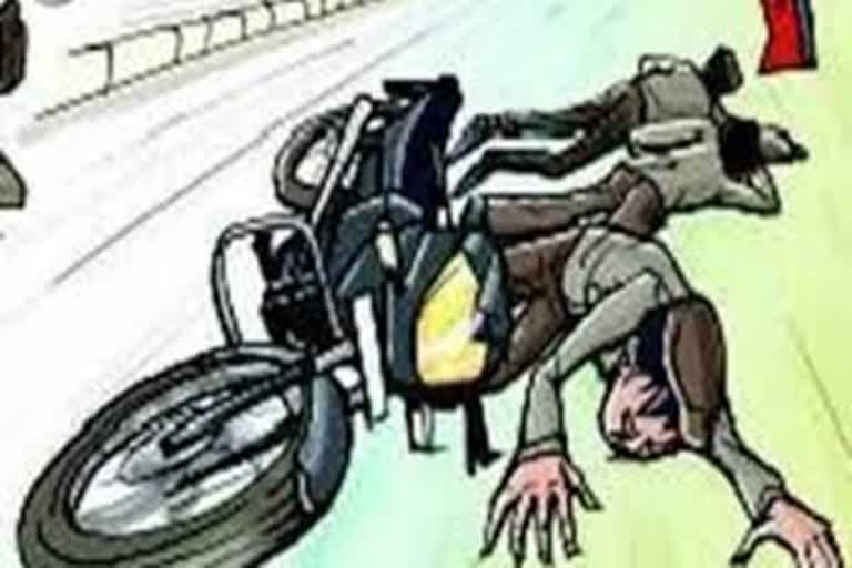 four-injured-in-motorcycle-accident