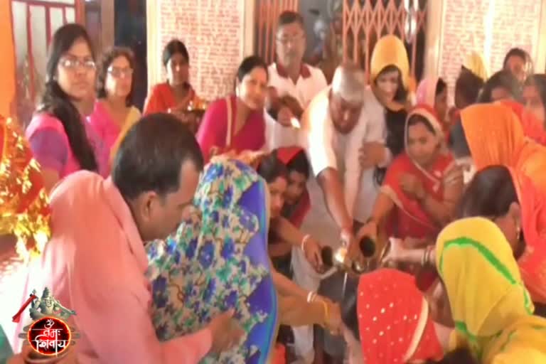 Crowds of devotees gathered in Shiva temples of Dhanbad