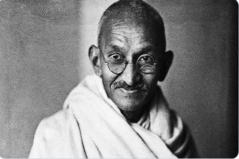 Writers and poets shared their views on Mahatma Gandhi