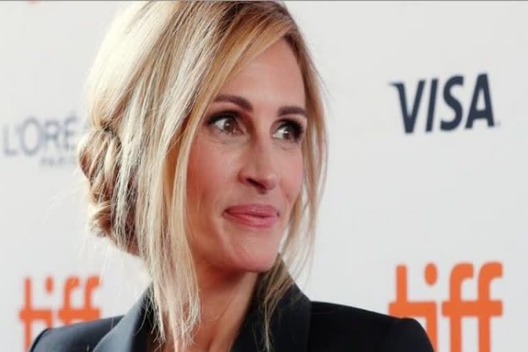 Julia Roberts to star in Watergate Drama Gaslit