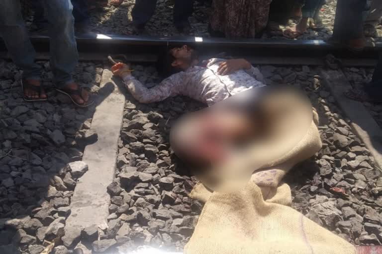 kalaburagi-young-boy-lost-his-leg-while-crossing-railway