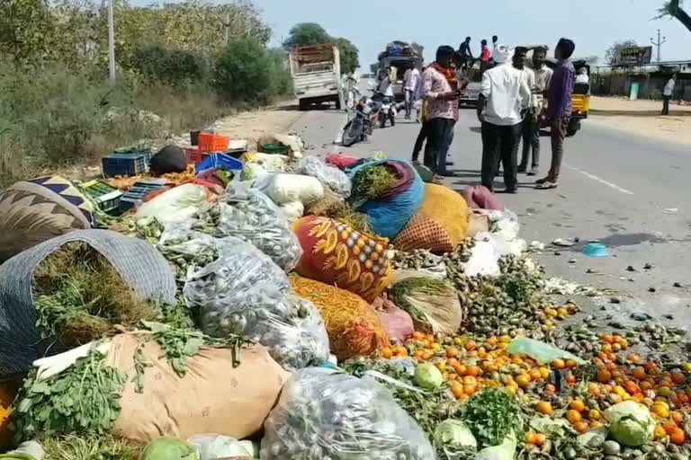 bolero vehicle accident in bhainsa