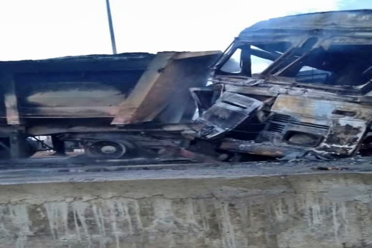 Collision in two trucks burning and painful death of driver and cleaner in raigarh