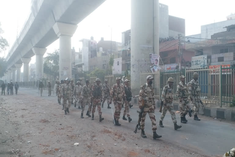 police get order to lathicharge in protest at jafrabad in delhi