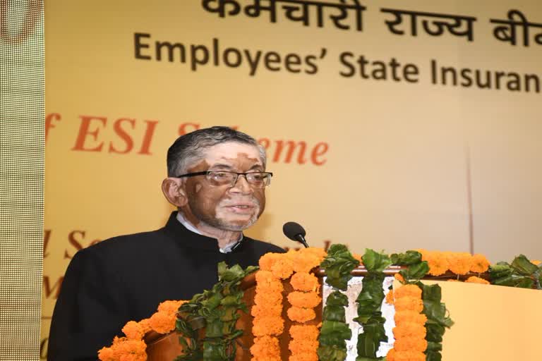 Labour min to soon launch mobile app 'Santusht' for ESIC beneficiaries  says Gangwar  business news  Labour Minister Santosh Gangwar  Santusht  ESIC  'സന്തുഷ്‌' മൊബൈല്‍ ആപ്പ്  തൊഴില്‍ മന്ത്രാലയം  എംപ്ലോയീസ് സ്റ്റേറ്റ് ഇൻഷുറൻസ്  തൊഴില്‍ വകുപ്പ് മന്ത്രി സന്തോഷ്‌ ഗംഗ്വാര്‍