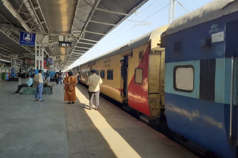 Patalkot and Samata Express canceled due to non-interlocking for three days