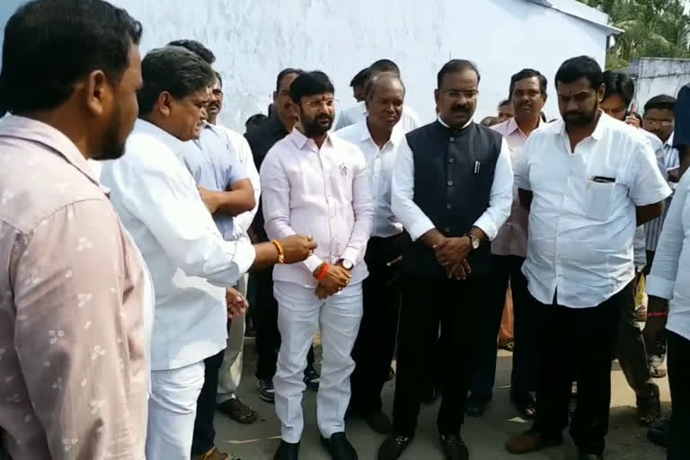 mp venkatesh neta and mla korakanti chandar attend pattana pragathi program in peddapalli ramagundam