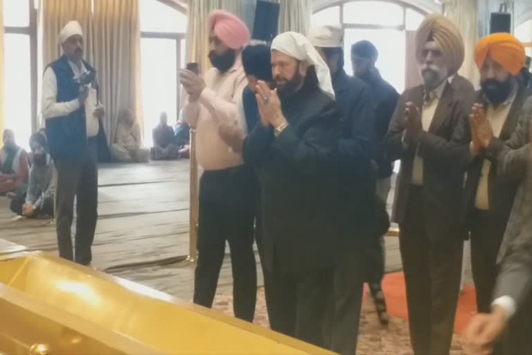 bjp MP hans raj hans, gurudwara dukh niwaran sahib ludhiana