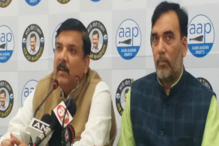 aap mla gopal rai targeted delhi police and said no immediate action taken