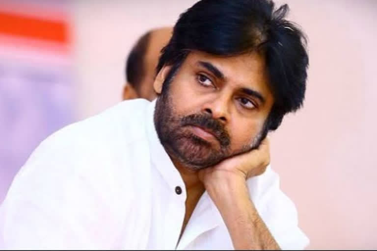 వివాదాల్లేని భూములనే ఇళ్ల స్థలాలకివ్వాలి: పవన్