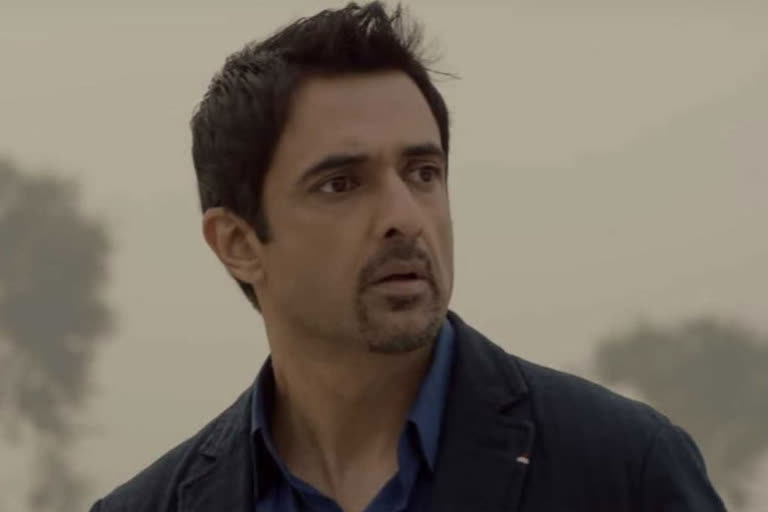 Sanjay Suri Les Miserables