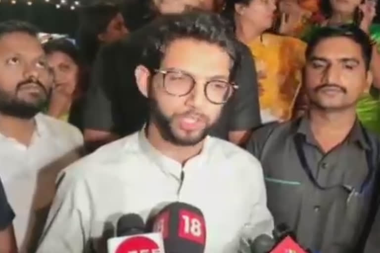 aditya thackeray on mumbai municipal corporation school and education pattern