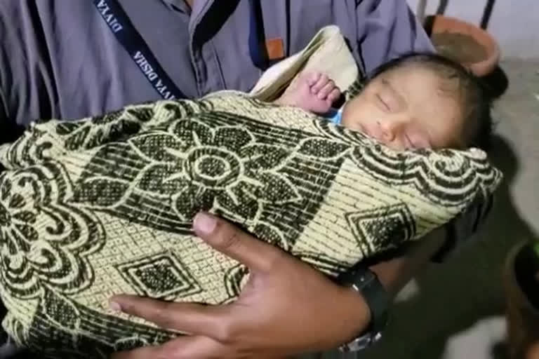 Mother Left Baby Child At Gandhi Hospital