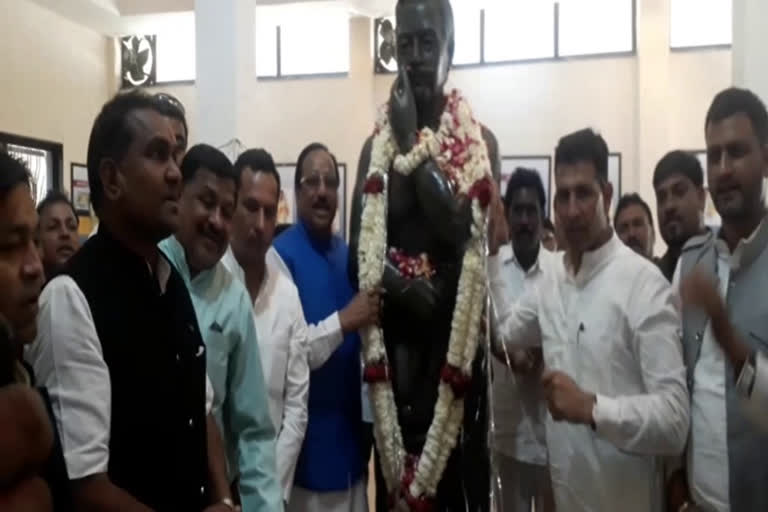 politics on death anniversary of chandra shekhar azad