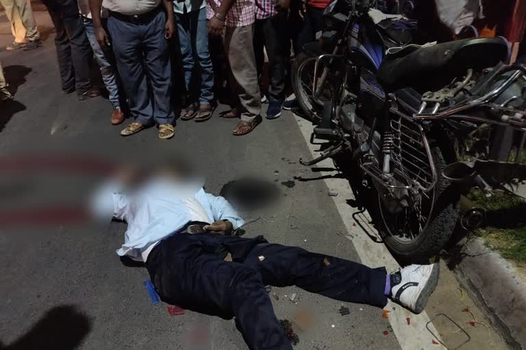 Road accident in hanmakonda