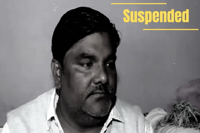 AAP  Tahir Hussain suspended  AAP councillor suspended  അങ്കിത് ശർമ  ഡൽഹി അക്രമം  ആം ആദ്‌മി  താഹിർ ഹുസൈൻ  താഹിർ ഹുസൈനെ സസ്‌പെന്‍ഡ് ചെയ്‌തു