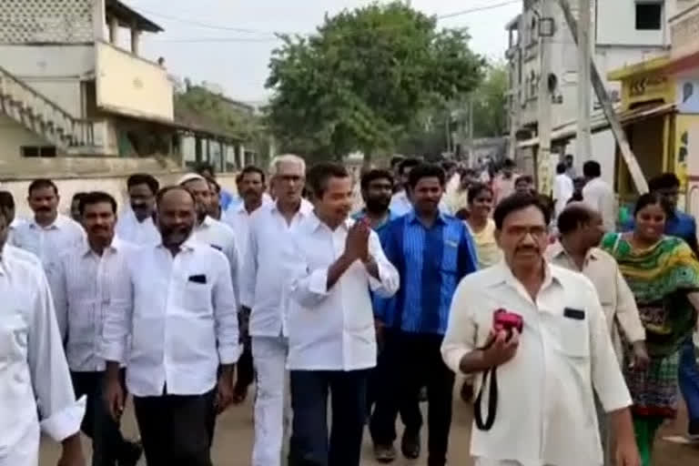 mylavaram mla vasantha krishnaprasad visit city