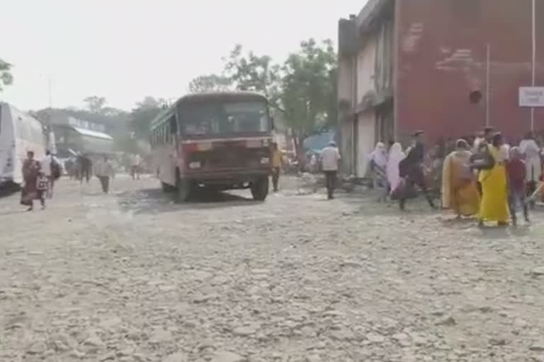 bus stand