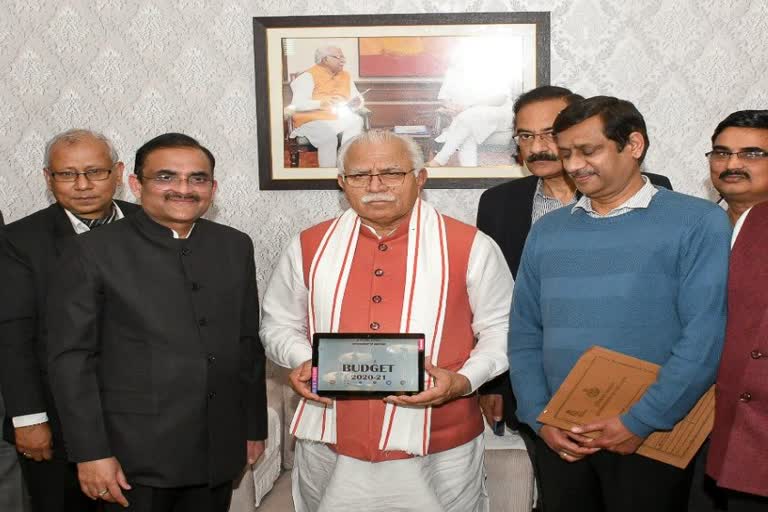 haryana cm will present budget with the help of tablet