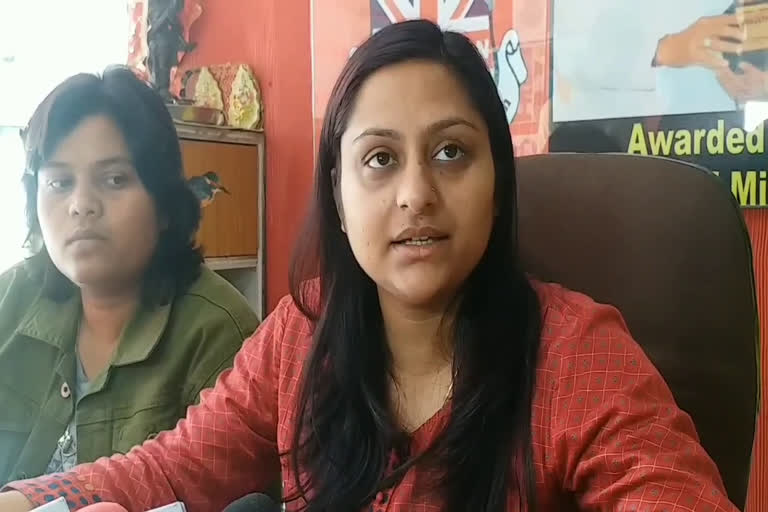 ABVP Nidhi Tripathi made serious allegations against Congress leaders over Delhi violence