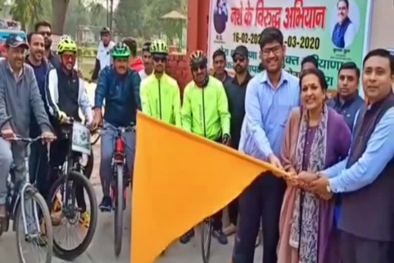 cycle rally against drugs addiction