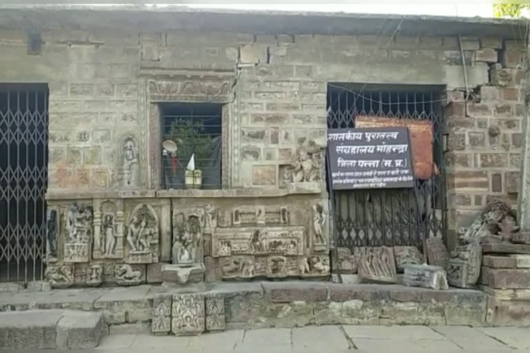 villagers-demand-to-shift-statues-to-new-museum-